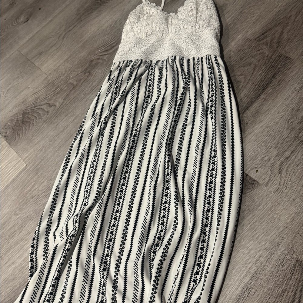 Elegant Black and White Striped Lace Dress